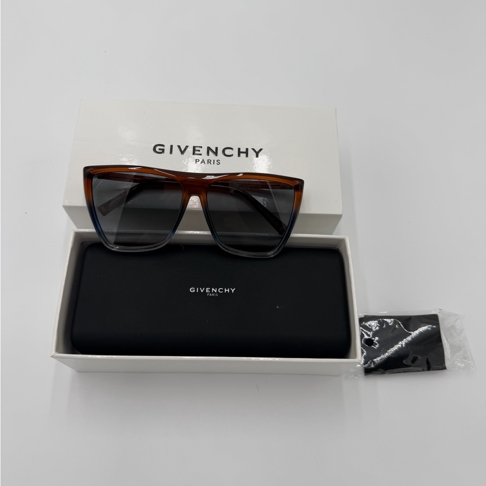 Givenchy Men’s Tortoiseshell Frame Sunglasses with Black Gradient Lenses